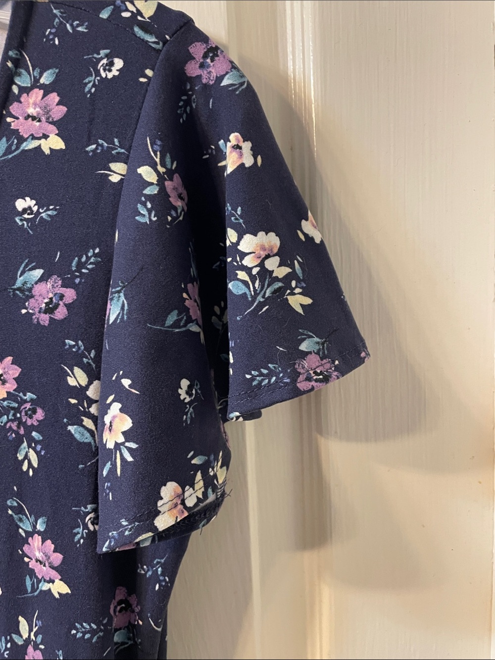 Fortune + Ivy Purple/Navy Floral V-Neck Midi Dress with Button Front - Picture 5 of 8